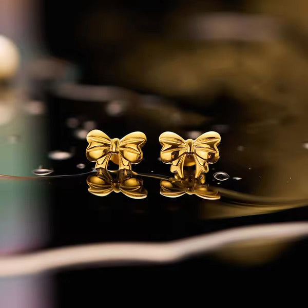 Minimal bow studs