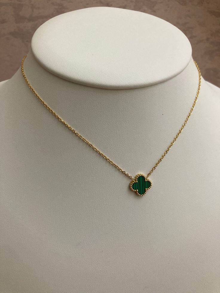 Clover Pendent