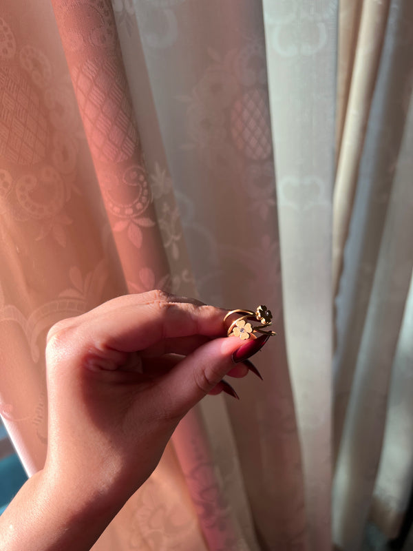 Beautiful floral ring