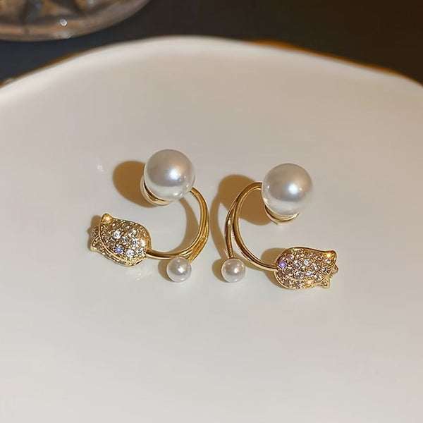 Pearl tulip flower studs