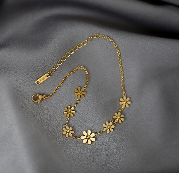 Floral symphony bracelet